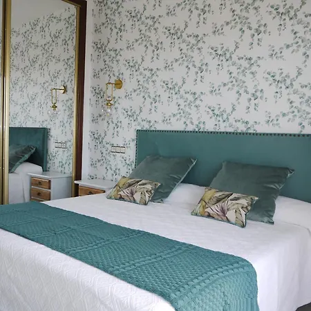 Rochas Hotel Entero *
